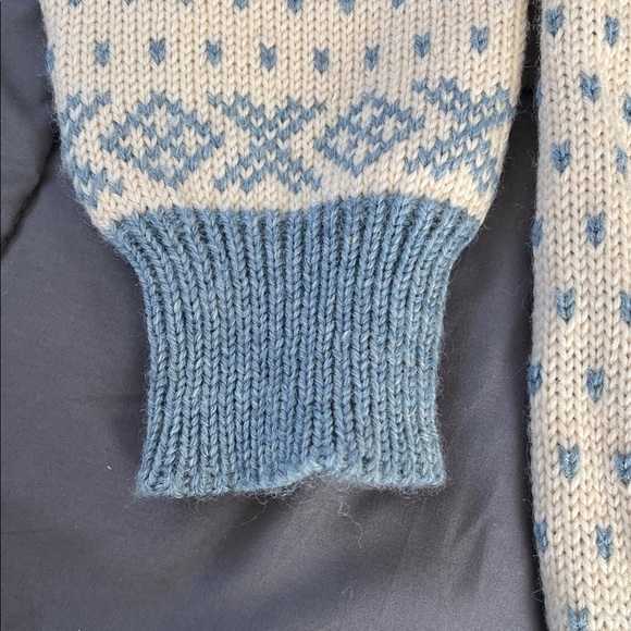 Dale of Norway Blue and Cream Cardigan size S 40 - Picture 5 of 8